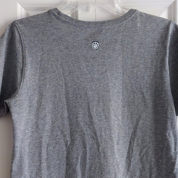 Life Is Good Solid Gray Classic Fit Women's Tee Size S - Picture 5 of 9